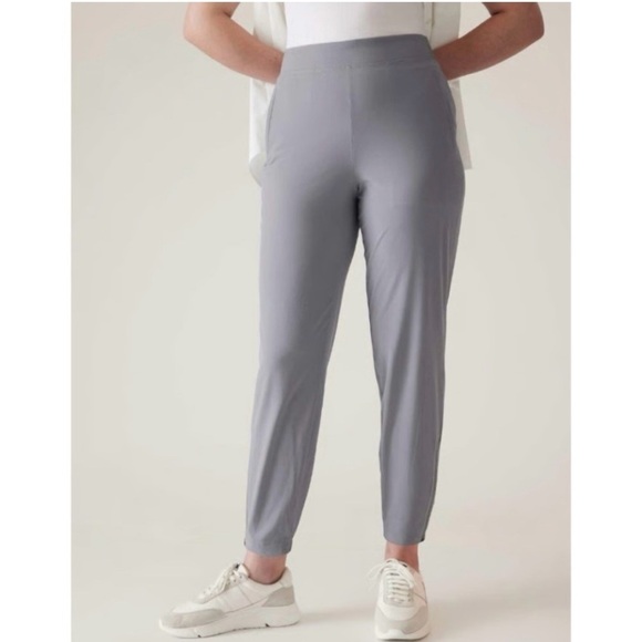 Athleta Brooklyn Heights Cargo Jogger Size 12 In Grey/Purple - Picture 1 of 8